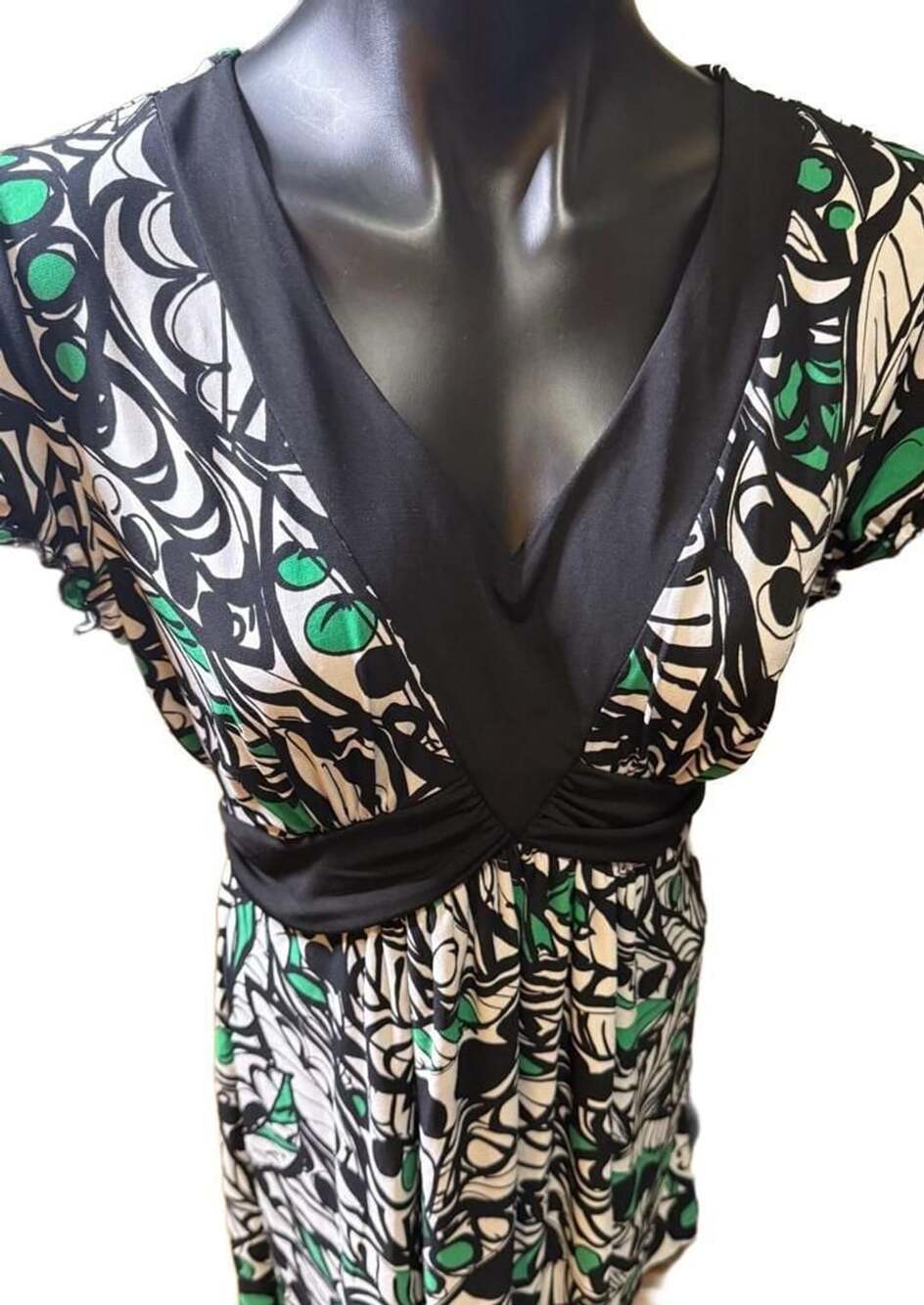 GNW Women's Black White and Green Pattern V-Neck Short Sleeve Dress Size L